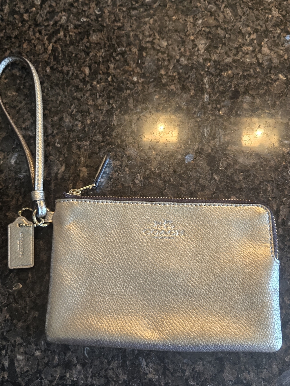 Coach Metallic Gold Leather Wristlet Clutch - Picture 2 of 9